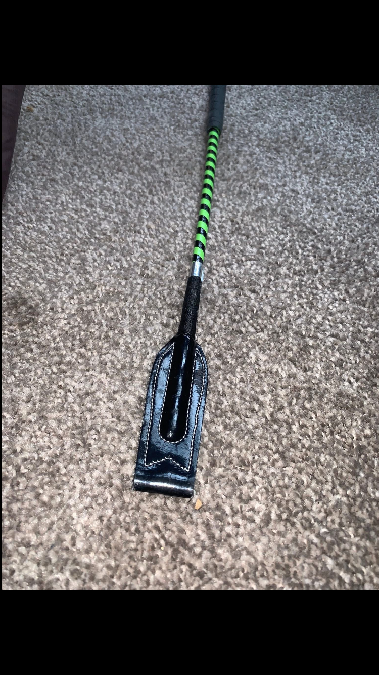 ๐ Preloved Illuminous Green Whip ๐
