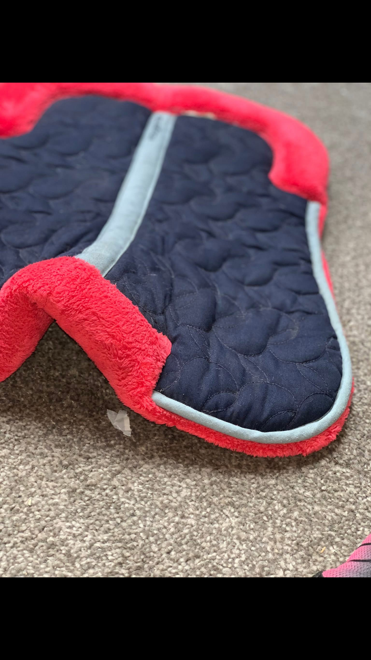 ๐๐ Like New Navy & Pink Half Pad โ Size Full ๐๐