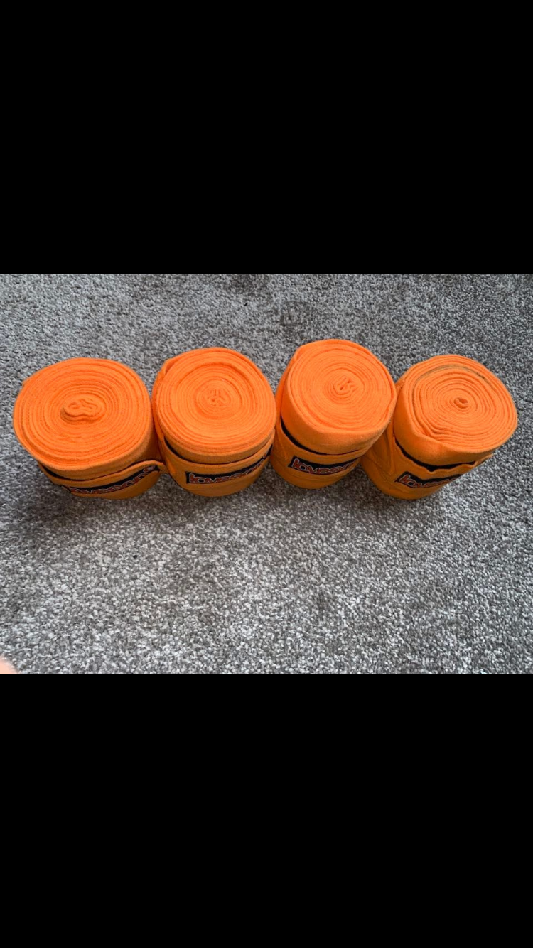 🧡 Full Set of Loveson Preloved Orange Fleece Leg Bandages – Excellent Condition 🧡